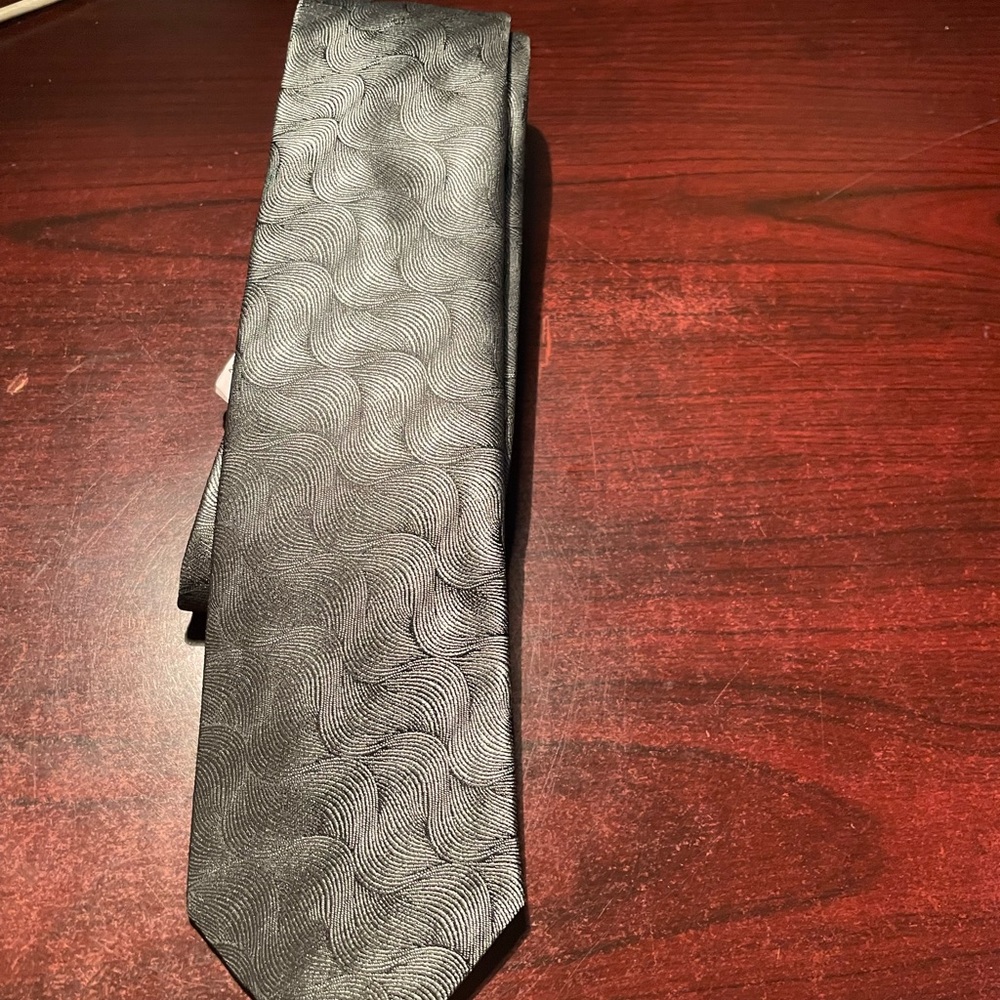 Elegant Egara Silver green Textured Swirl Tie